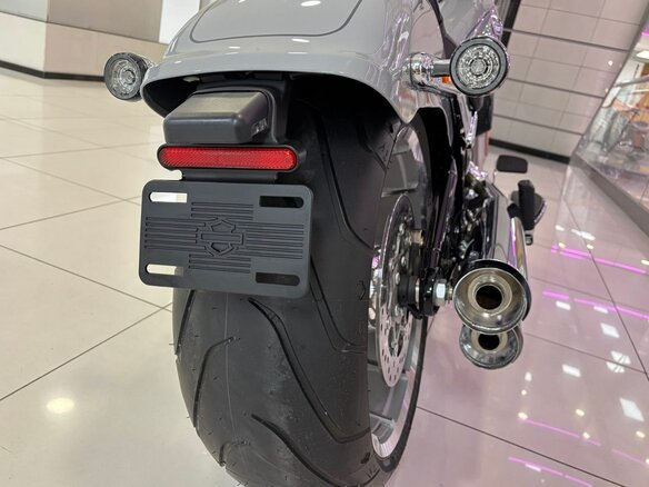 2024 Harley-Davidson Fat Boy, серый, 2550000 рублей - вид 14