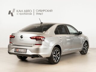 2021 Volkswagen Polo VI, серебристый, 1465000 рублей, вид 3