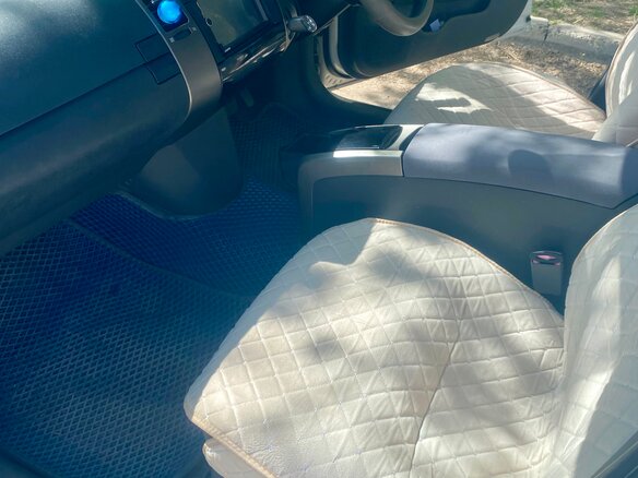 2010 Toyota Prius JDM II Рестайлинг (XW20), белый, 950000 рублей - вид 15