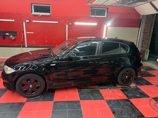 2008 BMW 1 серии 116i I (E81/E82/E87/E88) Рестайлинг, чёрный, 615000 рублей, вид 2