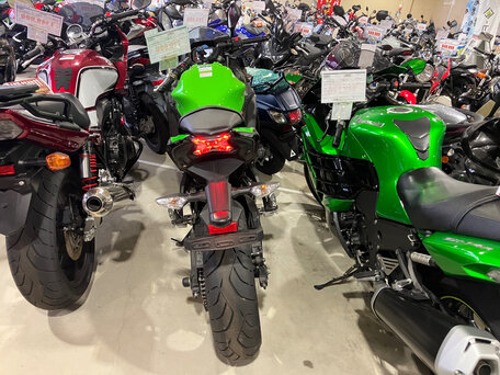 2022 Kawasaki Ninja 650, зелёный, 755000 рублей, вид 5