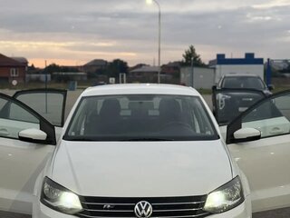 2018 Volkswagen Polo V Рестайлинг, белый, 1220000 рублей, вид 1