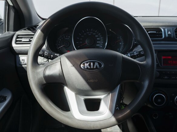 2014 Kia Rio III, белый - вид 9