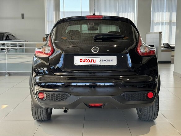 2017 Nissan Juke I Рестайлинг, чёрный - вид 4