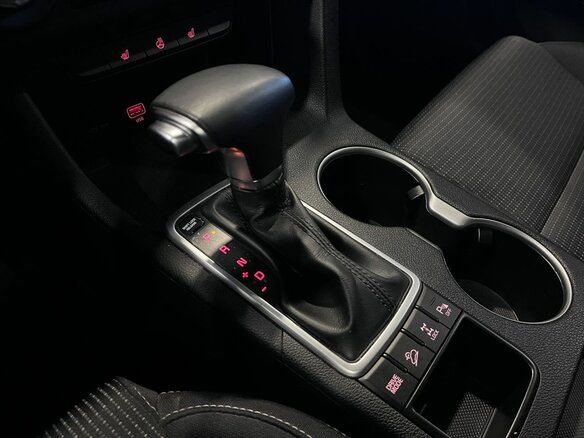 2021 Kia Sportage IV Рестайлинг, серый, 2540000 рублей - вид 30