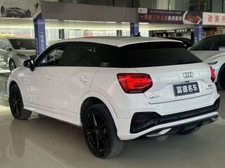 2022 Audi Q2 L 35 TFSI I Рестайлинг, белый, 1450000 рублей, вид 4