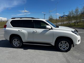 2013 Toyota Land Cruiser Prado 150 Series, белый, 3750000 рублей, вид 3
