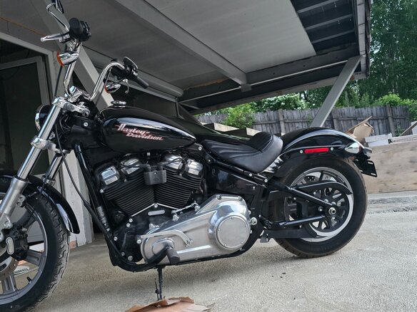 2023 Harley-Davidson Softail Standard, чёрный, 1220000 рублей