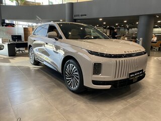 2025 Exeed Exlantix ET, серый, 6990000 рублей, вид 3