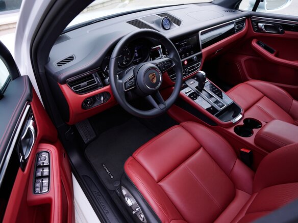 2024 Porsche Macan I Рестайлинг 2, белый, 8990000 рублей - вид 12