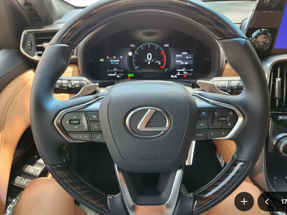 2026 Lexus LX 700h IV, чёрный, 19700202 рублей - вид 1