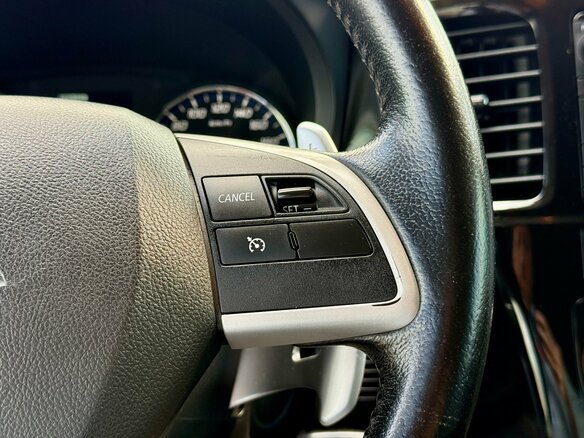2013 Mitsubishi Outlander III, серебристый - вид 19