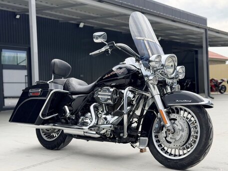 2008 Harley-Davidson Road King, чёрный, 1070000 рублей, вид 1