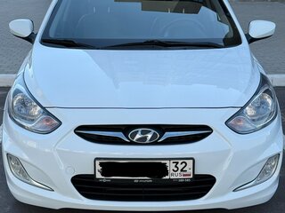 2014 Hyundai Solaris I, белый, 865000 рублей, вид 2