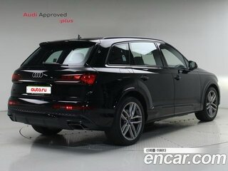 2024 Audi Q7 55 TFSI II (4M) Рестайлинг 2, чёрный, 10390000 рублей, вид 2