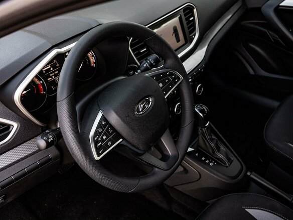 2026 Lada (ВАЗ) Vesta SW I Рестайлинг (NG), чёрный, 1815000 рублей - вид 16