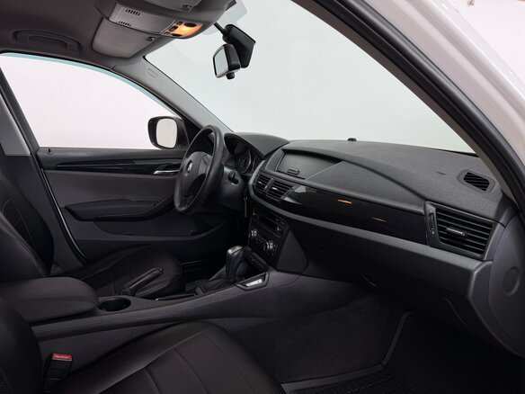 2012 BMW X1 18i I (E84), белый - вид 8