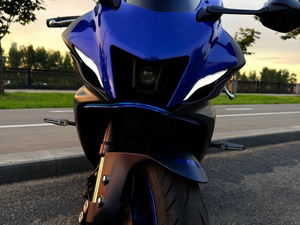 2022 Yamaha YZF-R7, синий, 920000 рублей - вид 1