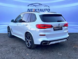 2019 BMW X5 30d IV (G05/G18), белый, 7300000 рублей, вид 3