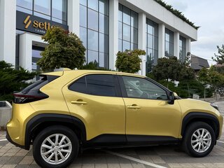 2022 Toyota Yaris Cross I, золотистый, 2150000 рублей, вид 5