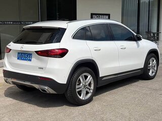 2022 Mercedes-Benz GLA 180 II (H247), белый, 2340000 рублей, вид 5