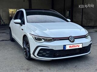 2023 Volkswagen Golf VIII, белый, 2141000 рублей, вид 2