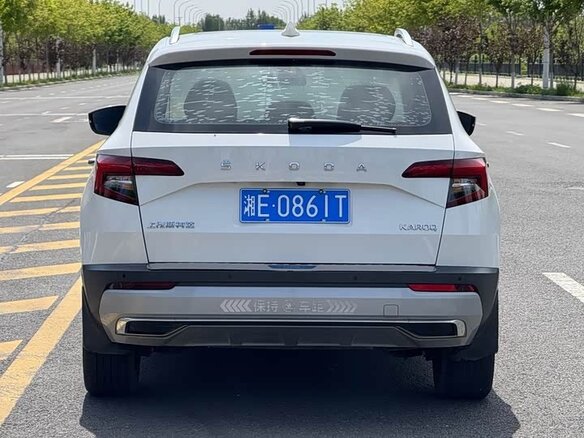 2022 Skoda Karoq DSG7 I, белый - вид 3