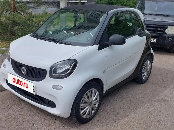2017 Smart Fortwo III, белый, 830000 рублей