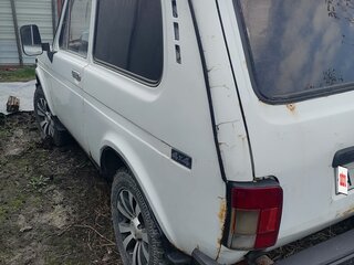 1998 Lada (ВАЗ) 2121 (4x4) I Рестайлинг, белый, 150000 рублей, вид 2