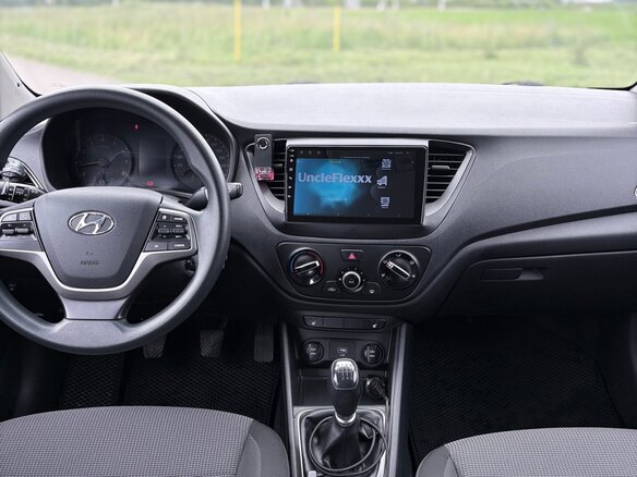 2019 Hyundai Solaris II, чёрный, 950000 рублей - вид 8