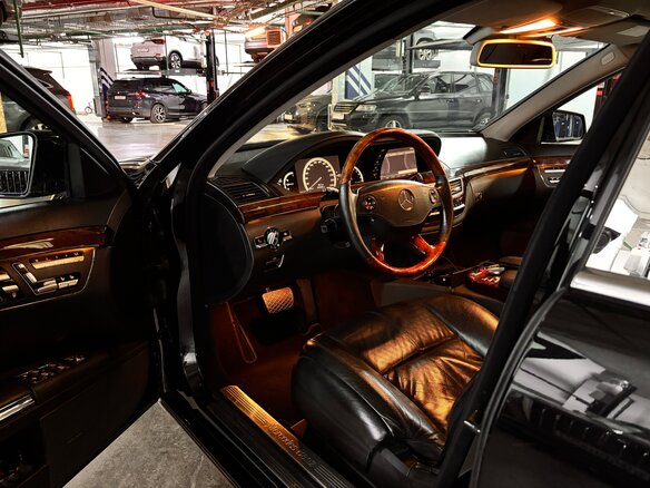 2007 Mercedes-Benz S-Класс 350 V (W221), чёрный, 785000 рублей - вид 10