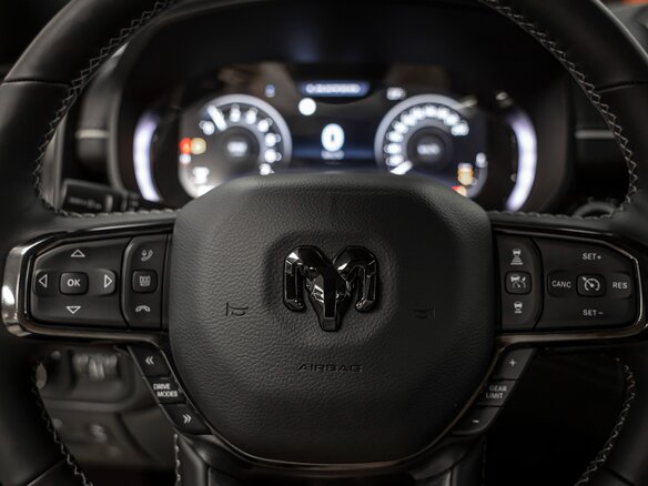 2026 Ram 1500 Crew Cab V Рестайлинг, чёрный, 9650000 рублей - вид 21