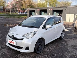 2011 Toyota Ractis II, белый, 790000 рублей, вид 1