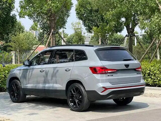 2022 Jetta VS7 I Рестайлинг 1, серый, 1300001 рублей, вид 2