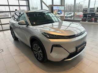 2026 Geely EX5 Гибрид EM-R, серебристый, 3829990 рублей, вид 1
