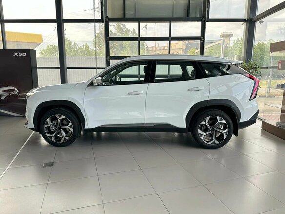 2026 Geely Atlas II, белый, 3449990 рублей - вид 3