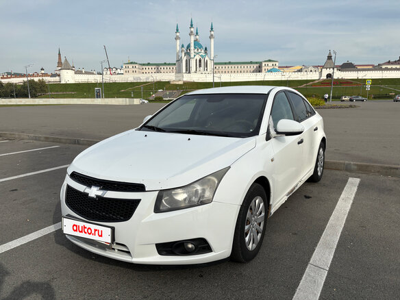 2011 Chevrolet Cruze I, белый, 450000 рублей