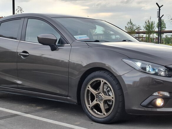 2014 Mazda 3 III (BM), серый, 1300000 рублей - вид 3