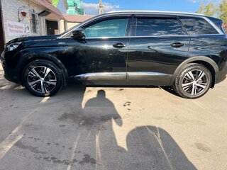 2020 Peugeot 5008 II, чёрный, 2000000 рублей, вид 4