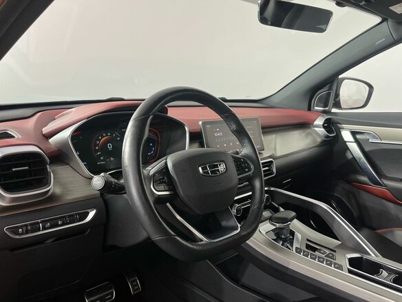 2023 Geely Coolray I, красный, 1853000 рублей - вид 7