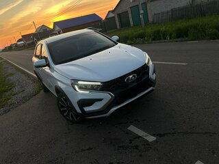 2023 Lada (ВАЗ) Vesta Cross I Рестайлинг (NG), белый, 1600000 рублей, вид 3