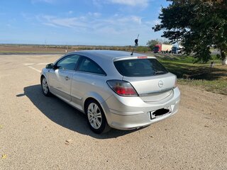 2007 Opel Astra GTC H Рестайлинг, серебристый, 300000 рублей, вид 1