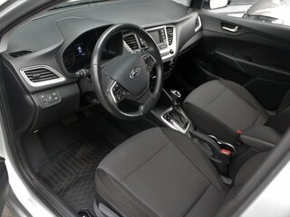 2019 Hyundai Solaris II, серебристый, 1620000 рублей, вид 5