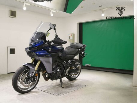 2025 Yamaha Tracer 9, серый, 1899000 рублей, вид 4