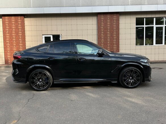 2024 BMW X6 M Competition III (F96) Рестайлинг, чёрный, 19300000 рублей - вид 4