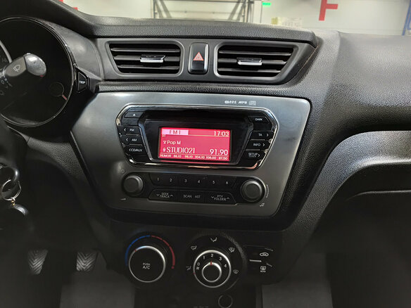 2014 Kia Rio III, серебристый, 705000 рублей - вид 14