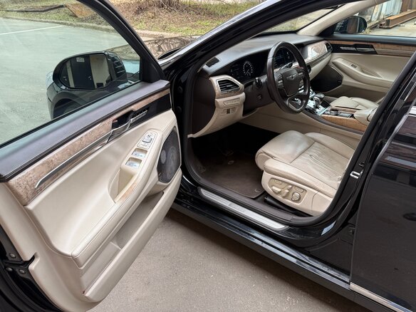 2016 Genesis G90 I, чёрный, 2200000 рублей - вид 5