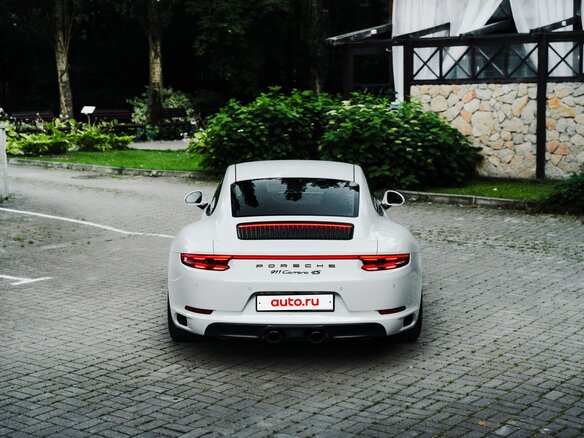 2016 Porsche 911 Carrera 4S VII (991) Рестайлинг, белый, 8049000 рублей - вид 10