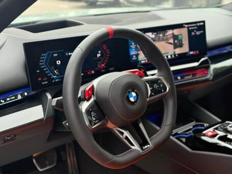 2026 BMW M5 VII (G90), зелёный, 19230000 рублей, вид 4