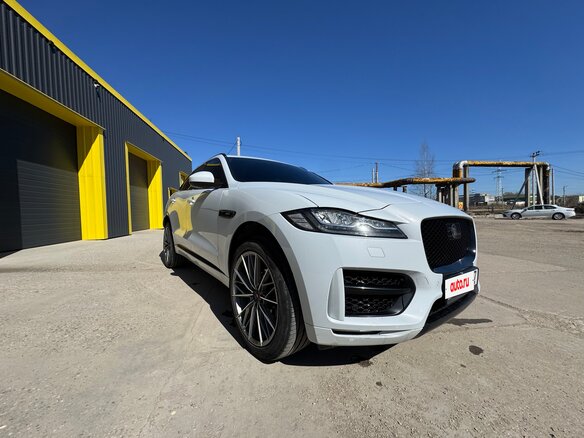 2018 Jaguar F-Pace I, белый, 2550000 рублей - вид 4
